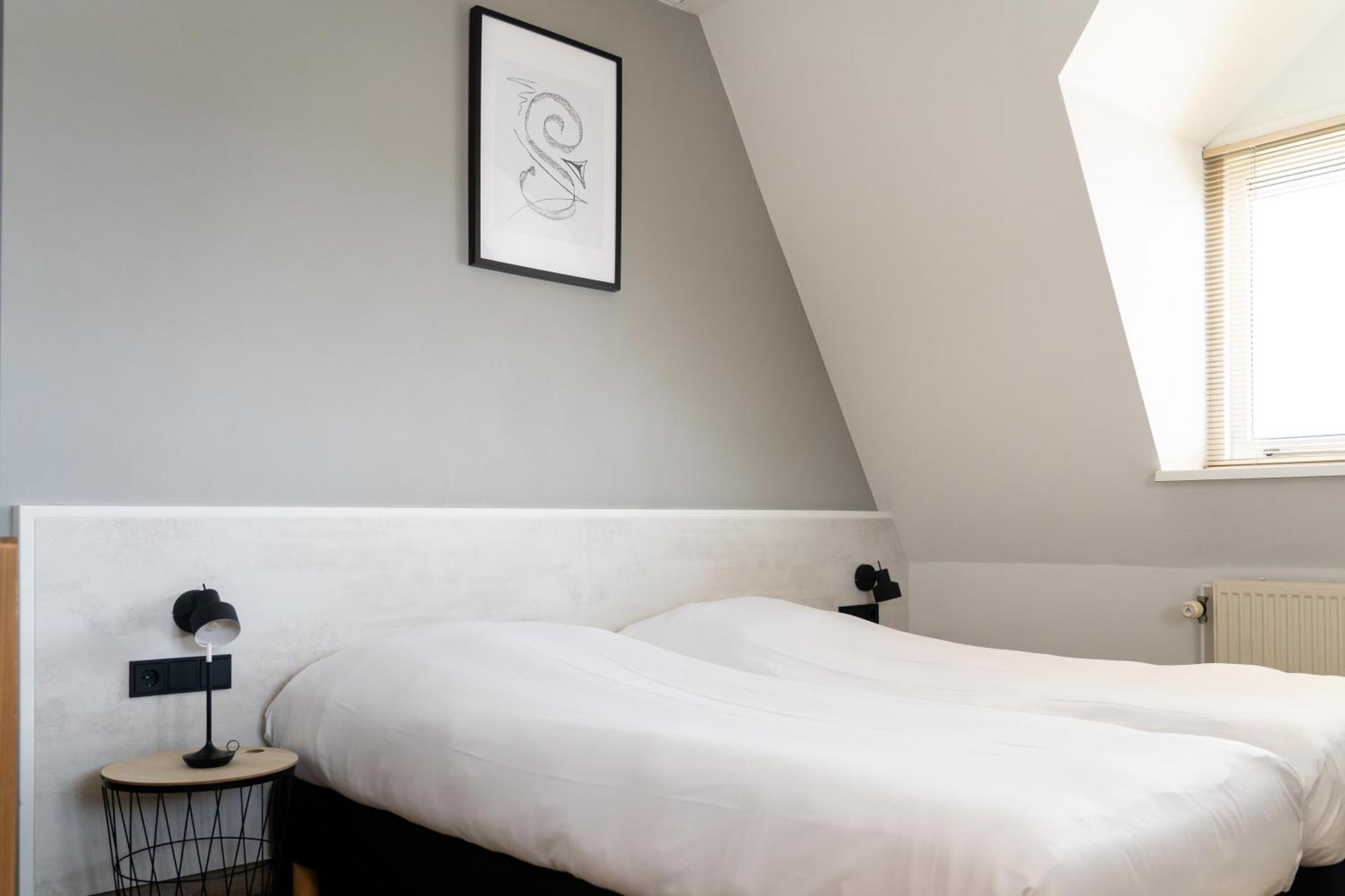 Restaurant & Hotel Monopole Harderwijk Room photo